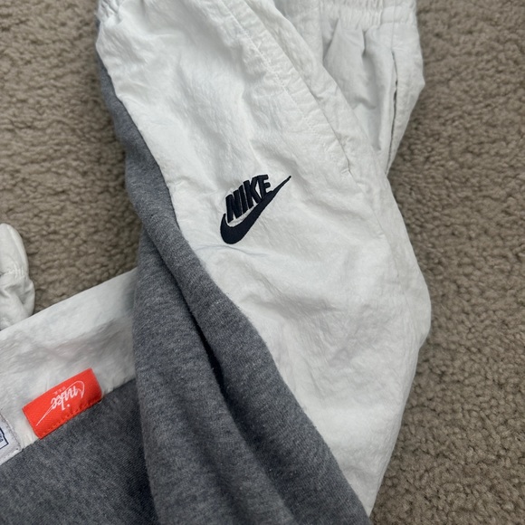 Vintage Nike logo branded fleece sweatpants jogger size XS gray white stripe - Picture 6 of 12